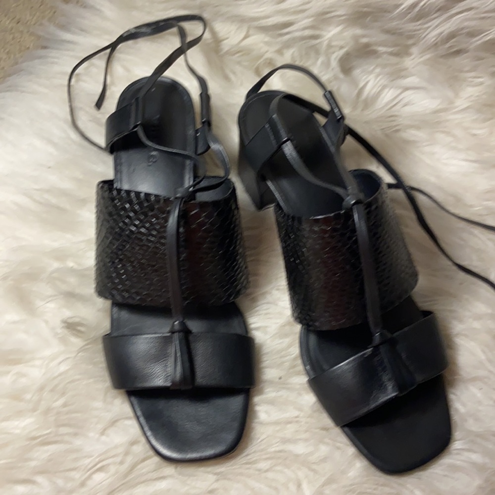 Vince Dunaway Strappy Block Sandal Black Leather - Picture 9 of 16